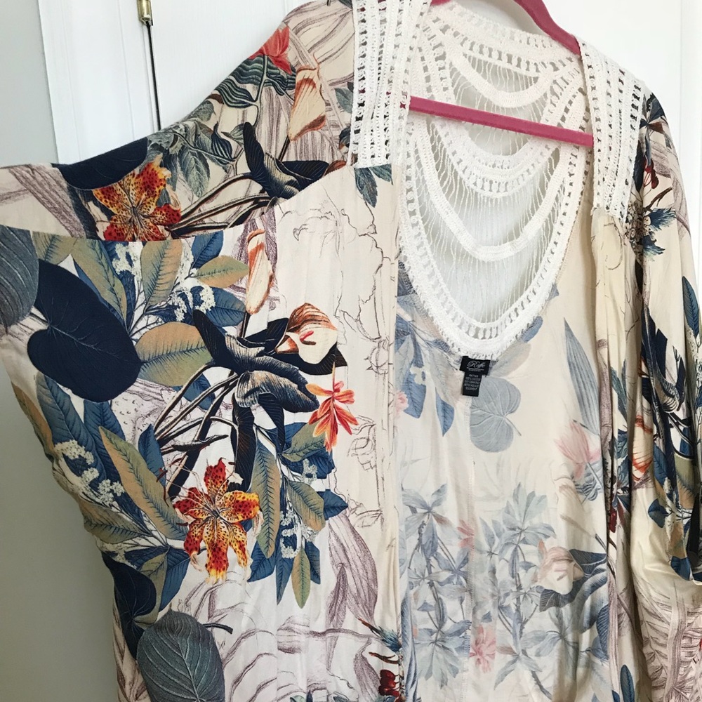 Gorgeous floral kimono cardi from anthro